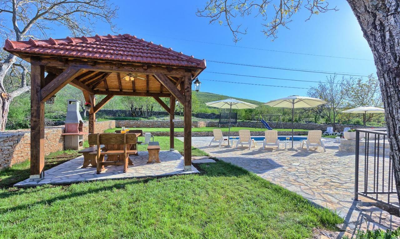 Dalmatia Stone House - Heated Pool Guest House Biorine Bagian luar foto