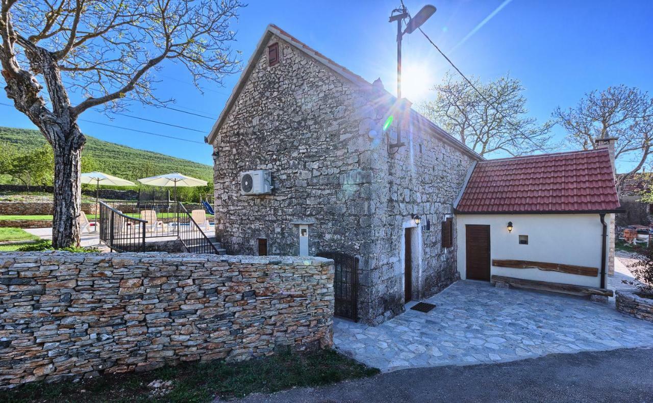 Dalmatia Stone House - Heated Pool Guest House Biorine Bagian luar foto