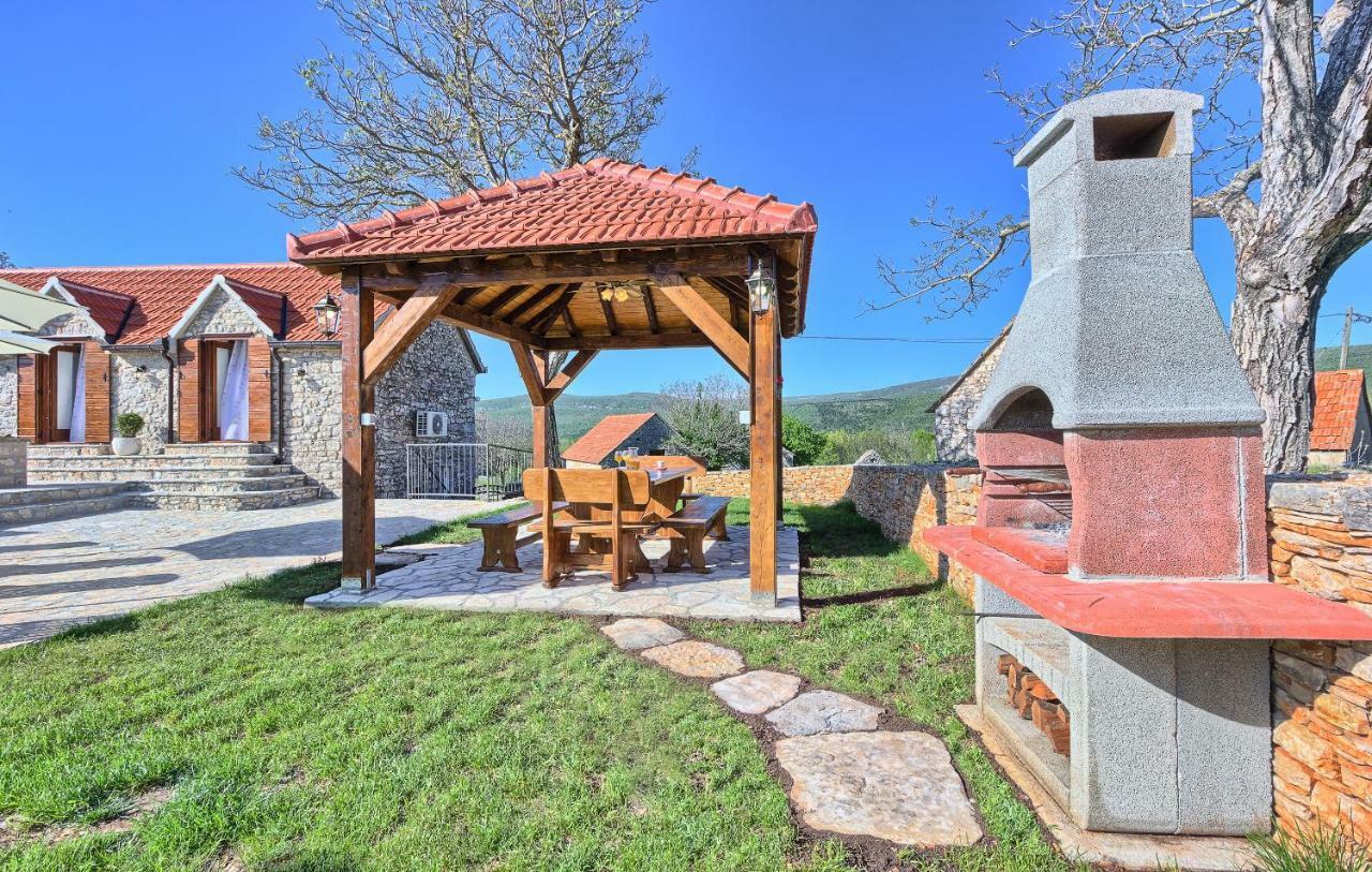 Dalmatia Stone House - Heated Pool Guest House Biorine Bagian luar foto