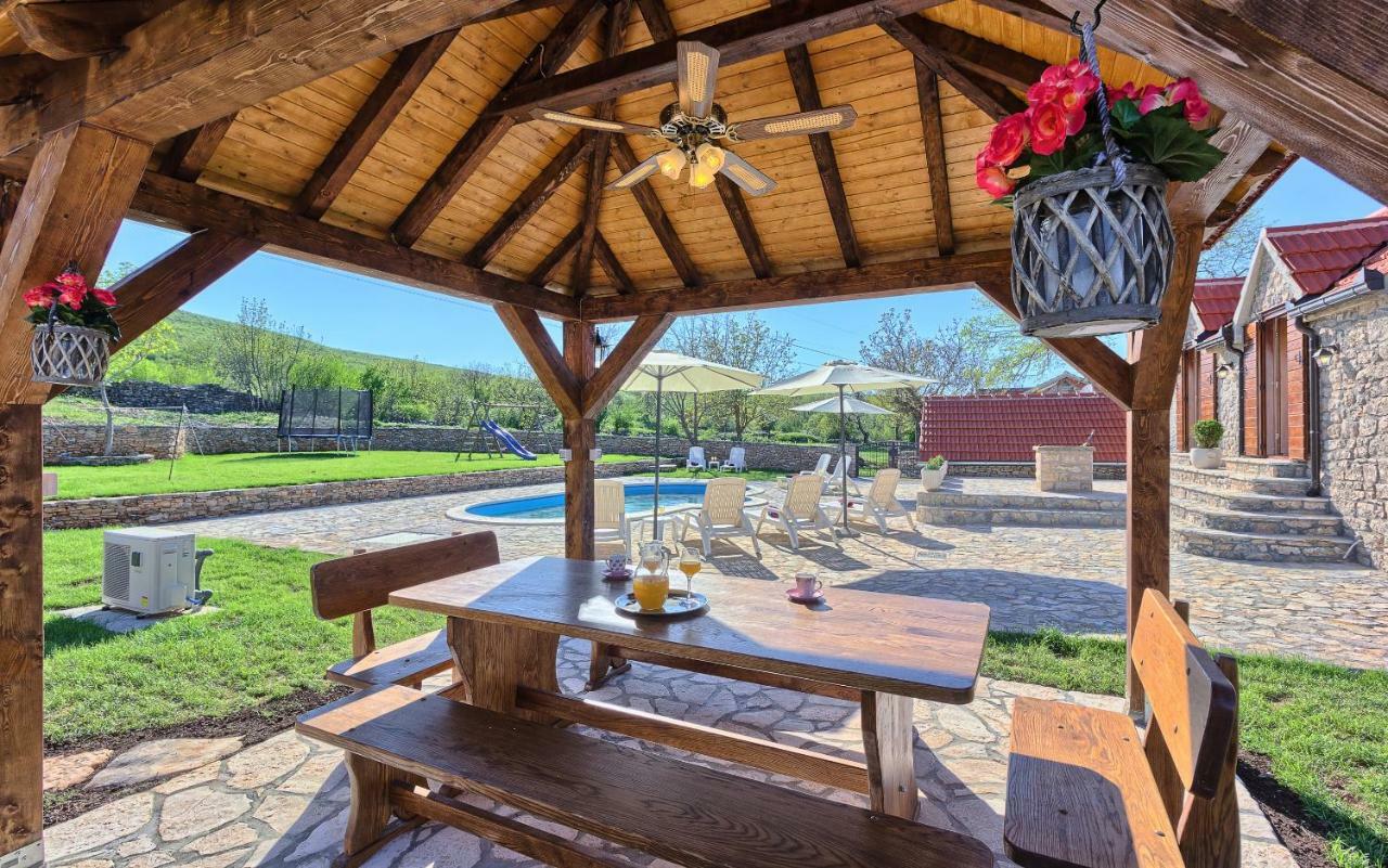 Dalmatia Stone House - Heated Pool Guest House Biorine Bagian luar foto