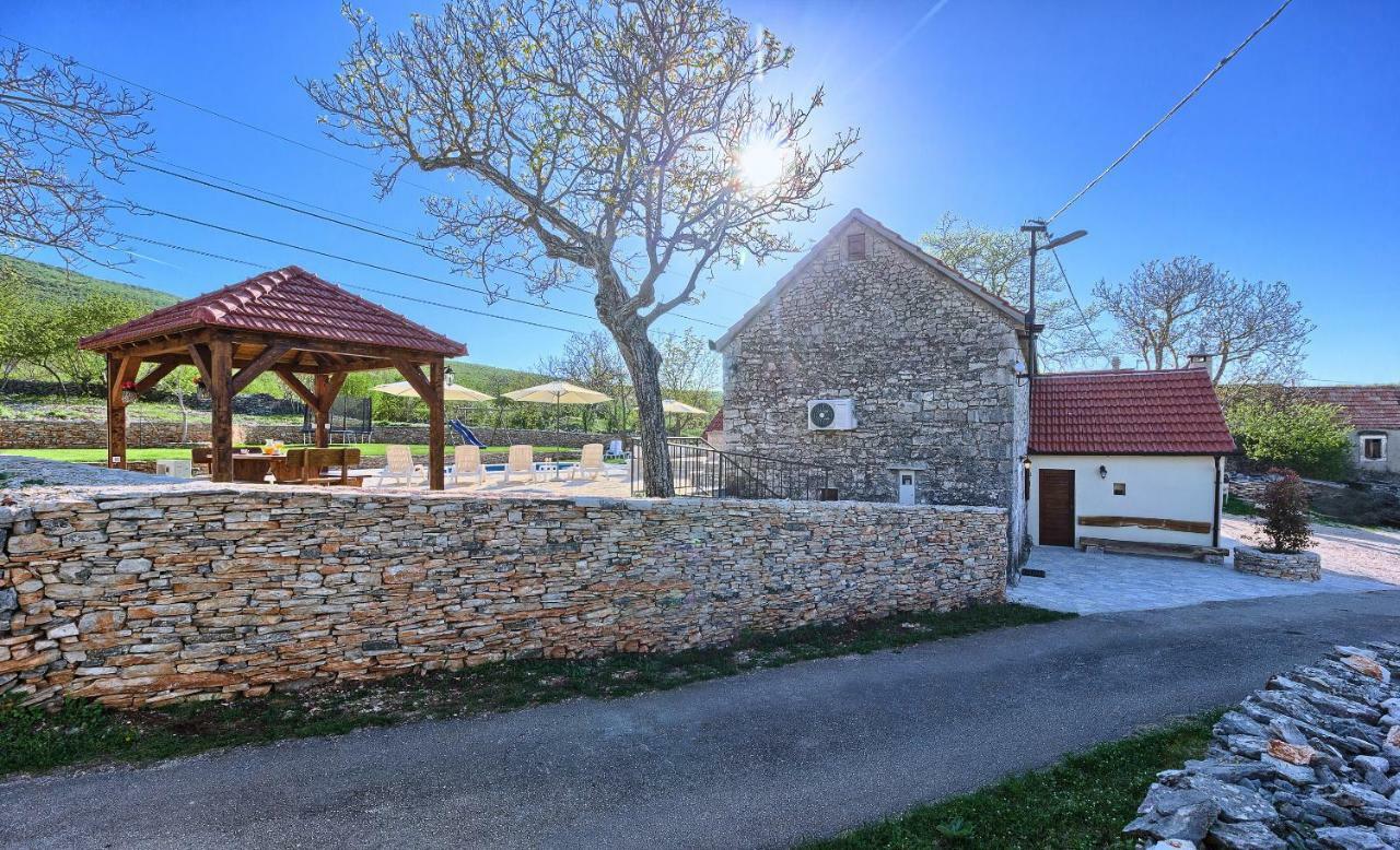 Dalmatia Stone House - Heated Pool Guest House Biorine Bagian luar foto
